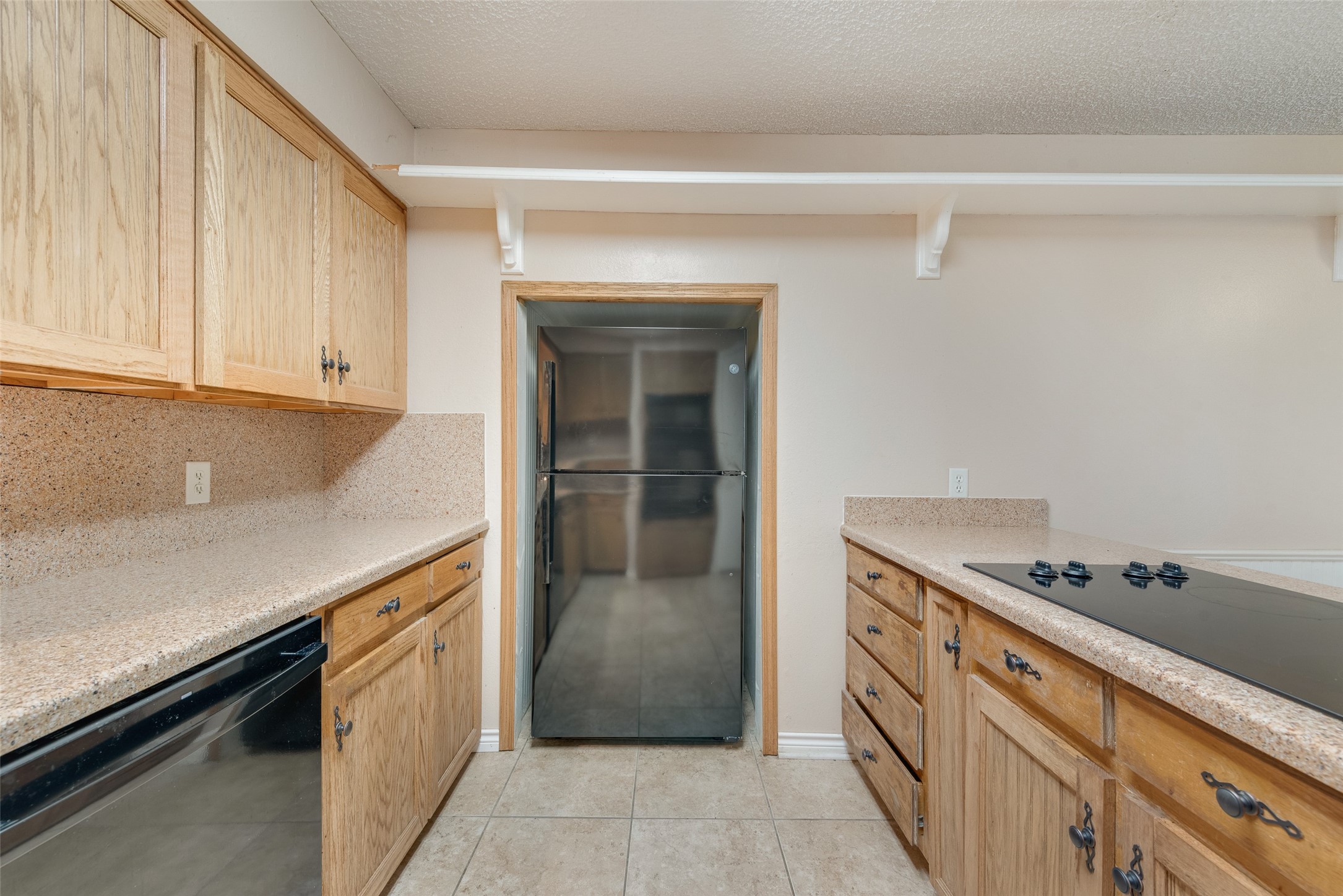 302 Manana Drive Grand Prairie TX 75050