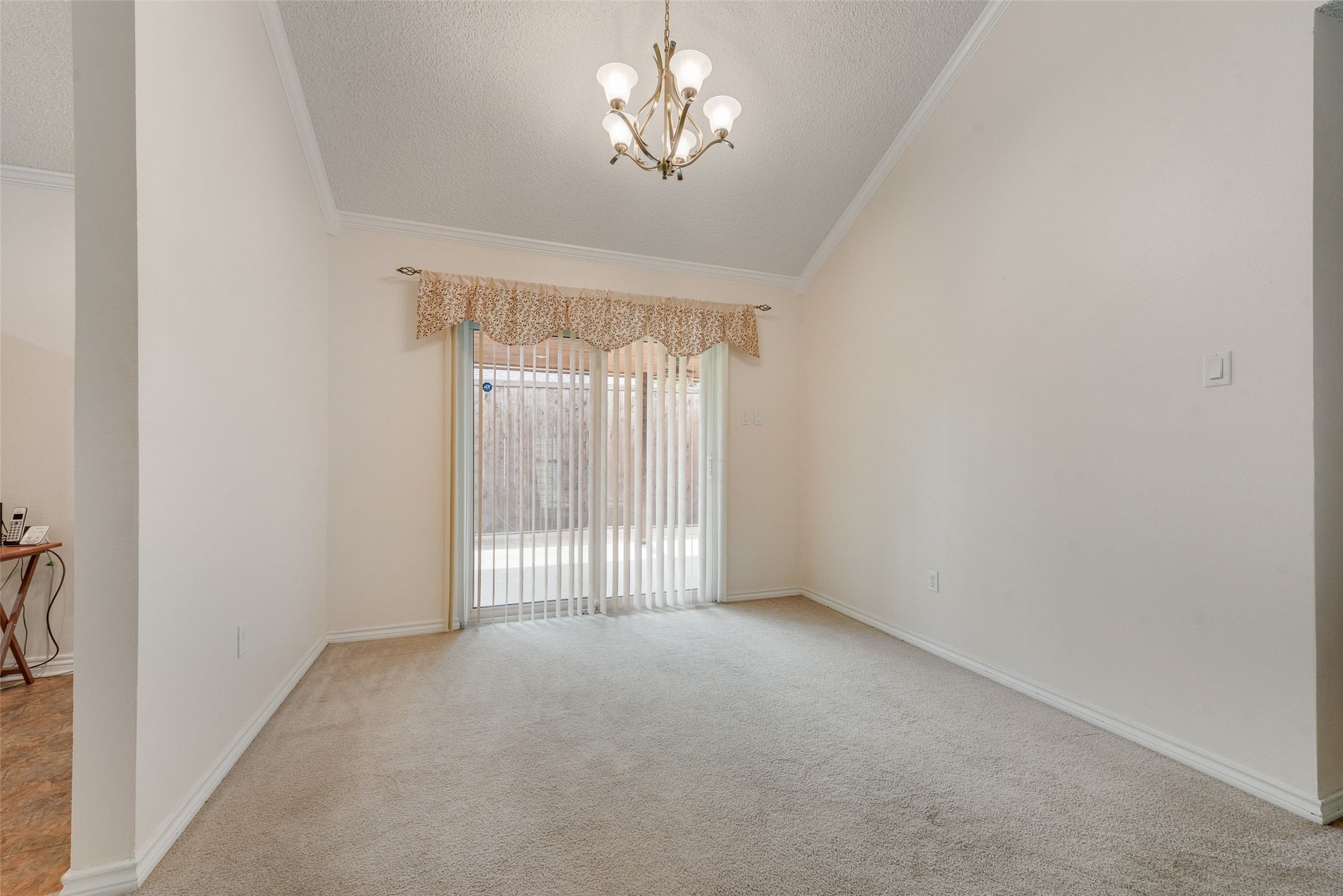 302 Manana Drive Grand Prairie TX 75050