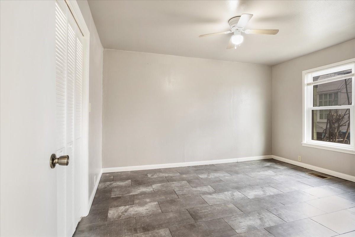 1528 W Day Street Denison TX 75020