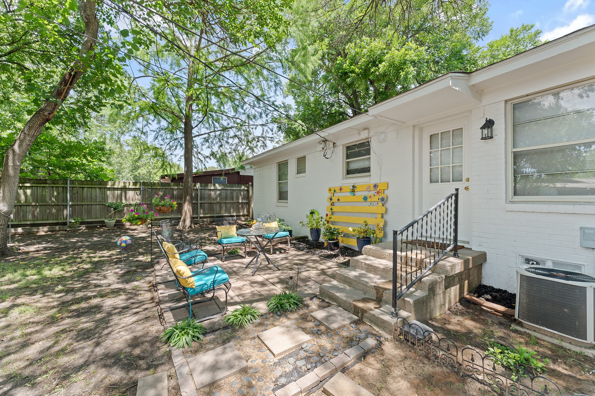 1413 Belmont Street Mesquite TX 75149