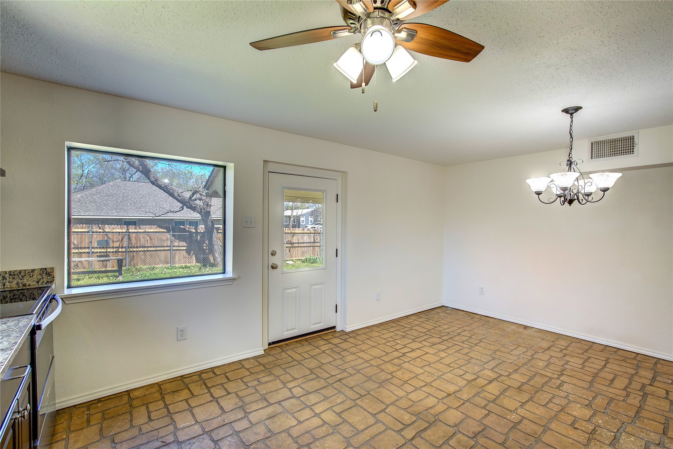 1414 Walworth Street Greenville TX 75401