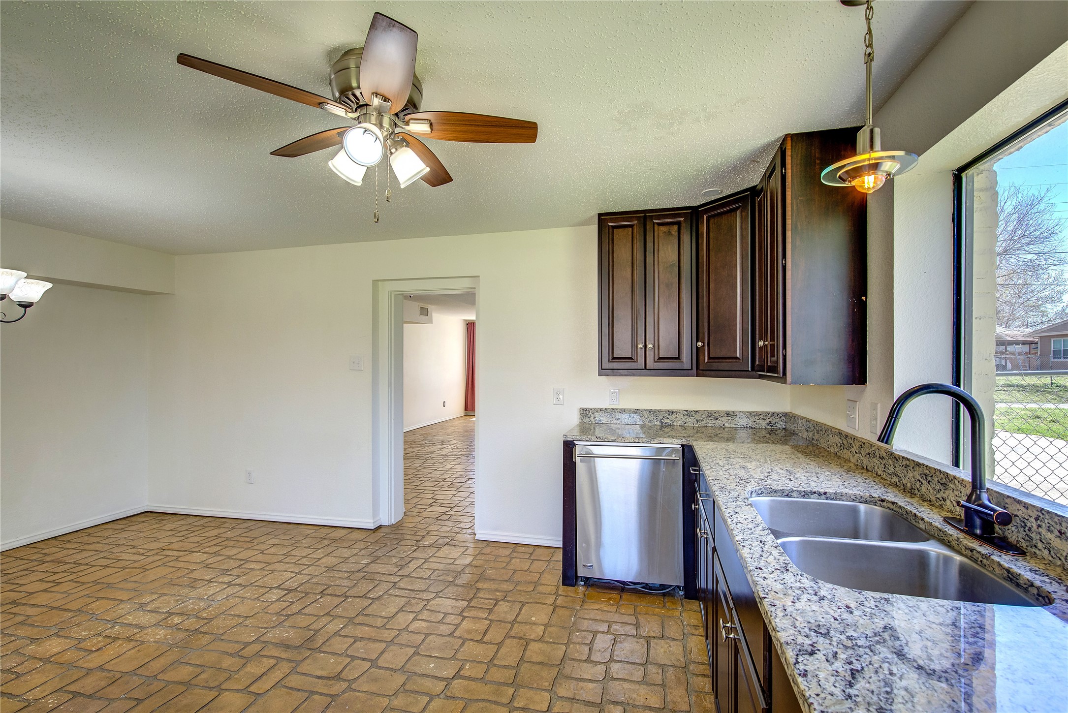 1414 Walworth Street Greenville TX 75401