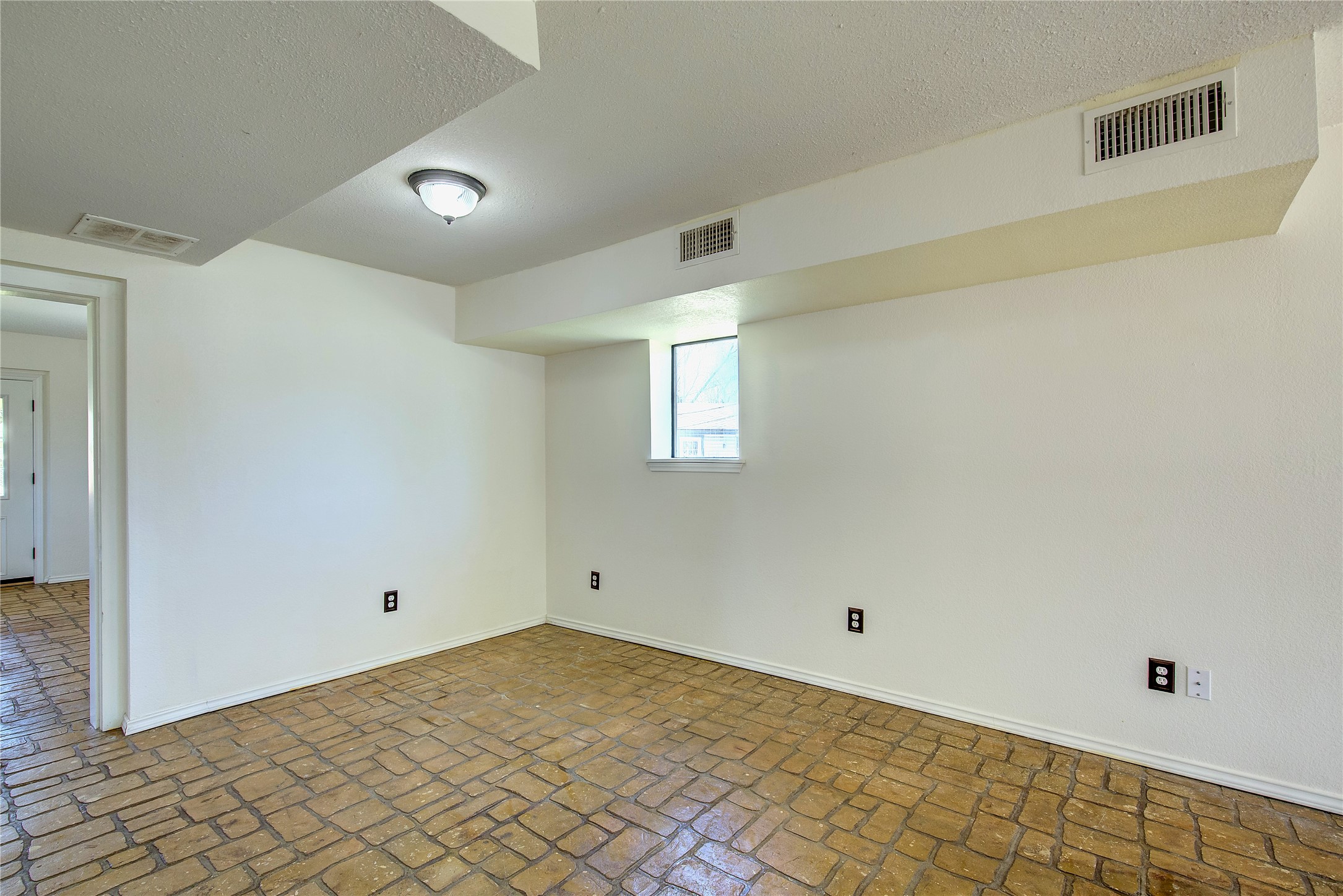 1414 Walworth Street Greenville TX 75401