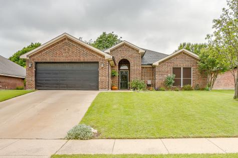 2408 Buffalo Run Burleson TX 76028