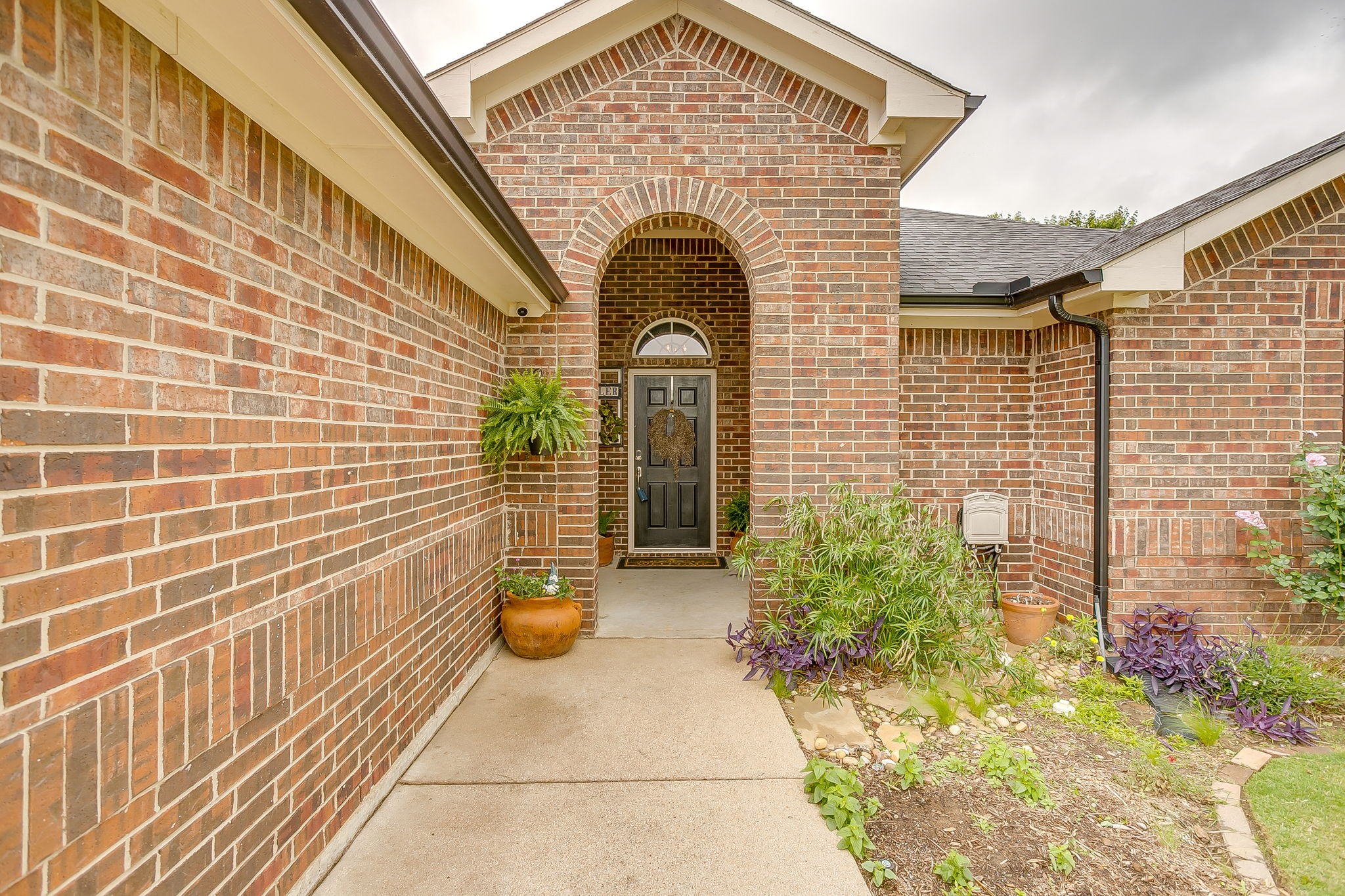 2408 Buffalo Run Burleson TX 76028