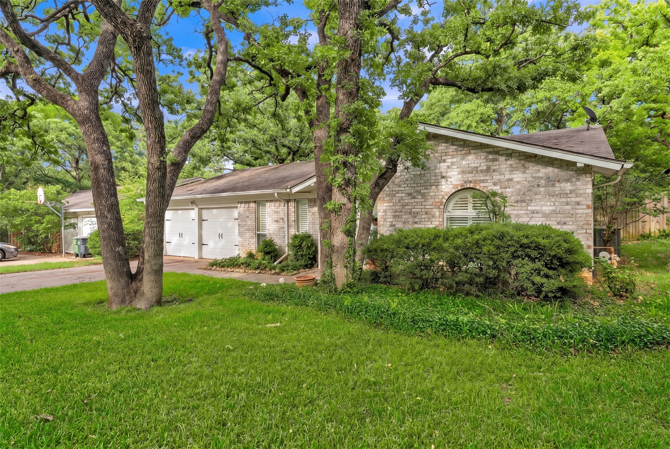 2908 Nancy Circle Arlington TX 76013