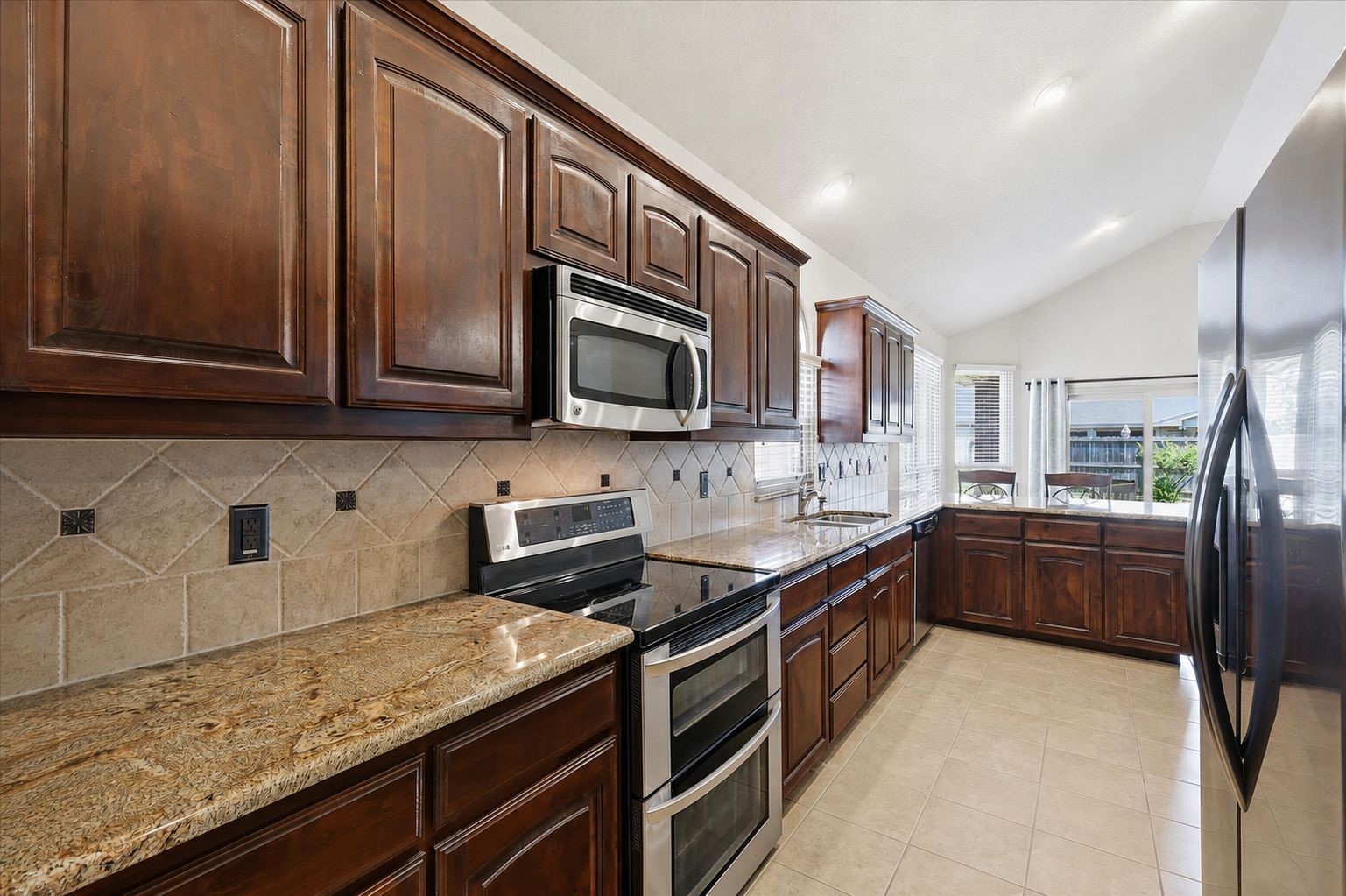 1405 Castlegar Lane Fort Worth TX 76247