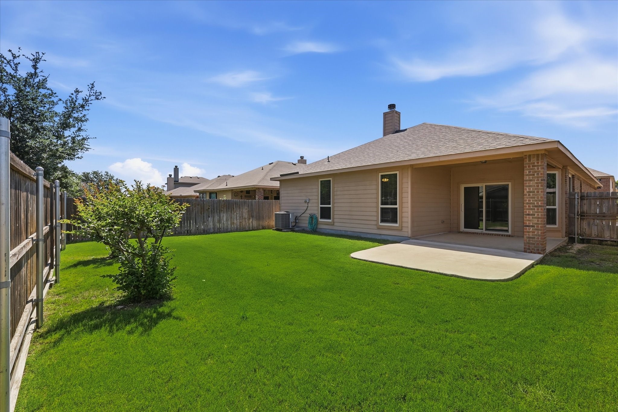 1405 Castlegar Lane Fort Worth TX 76247
