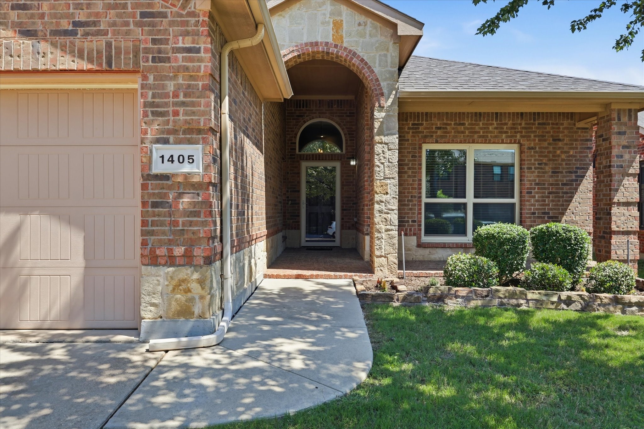 1405 Castlegar Lane Fort Worth TX 76247