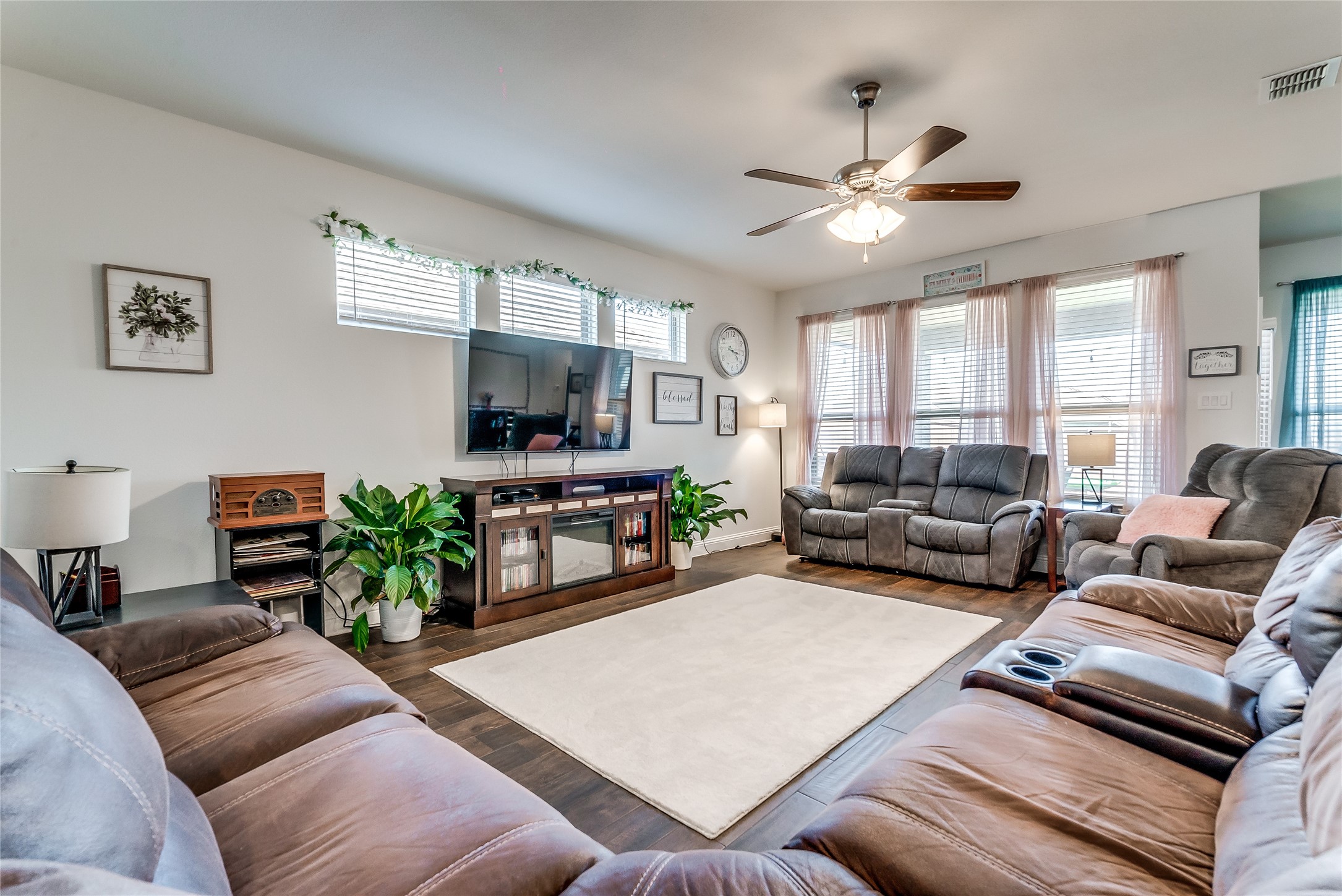 528 Retama Drive Fort Worth TX 76108