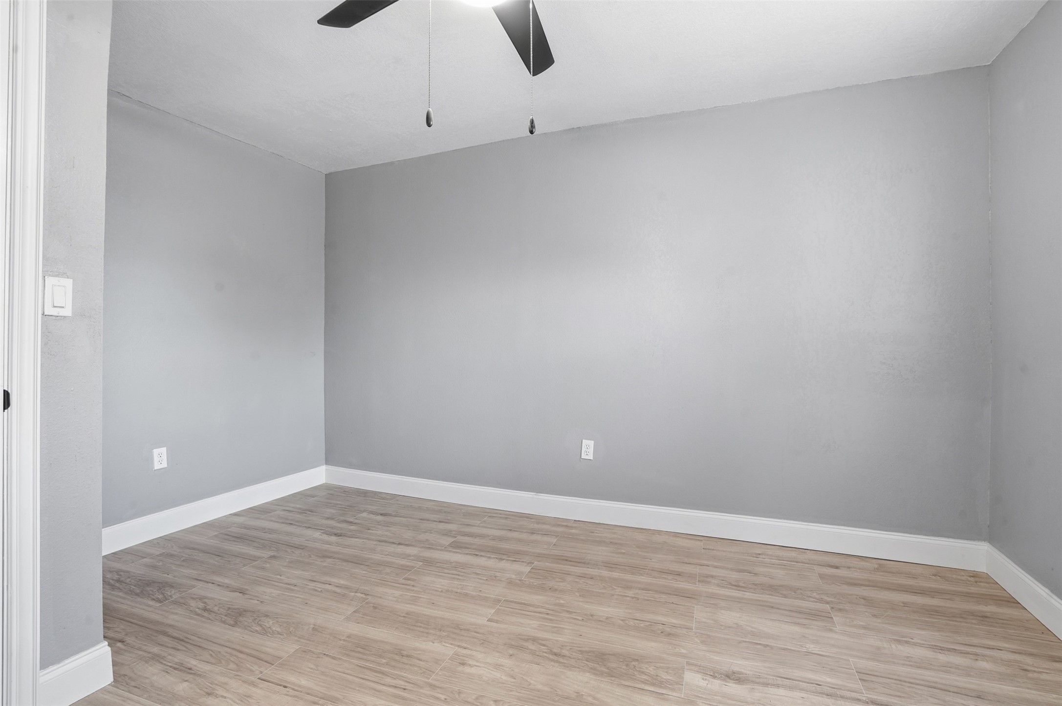 1107 E Allen Avenue Fort Worth TX 76104