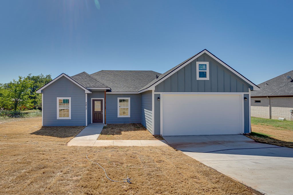 5417 Belaire Circle Granbury TX 76048