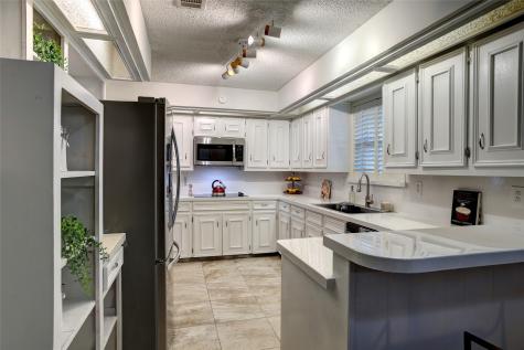 2918 Apple Valley Drive Garland TX 75043