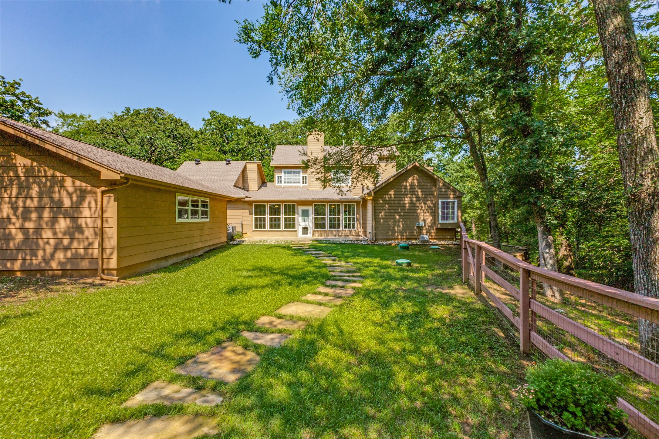 290 Aqua Marine Drive Oak Point TX 75068