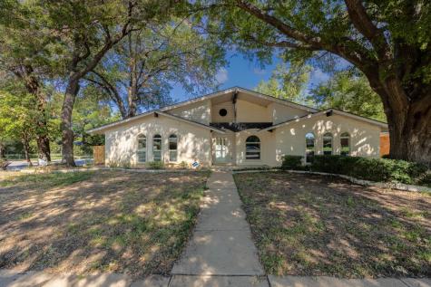 1901 Knoxville Drive Bedford TX 76022