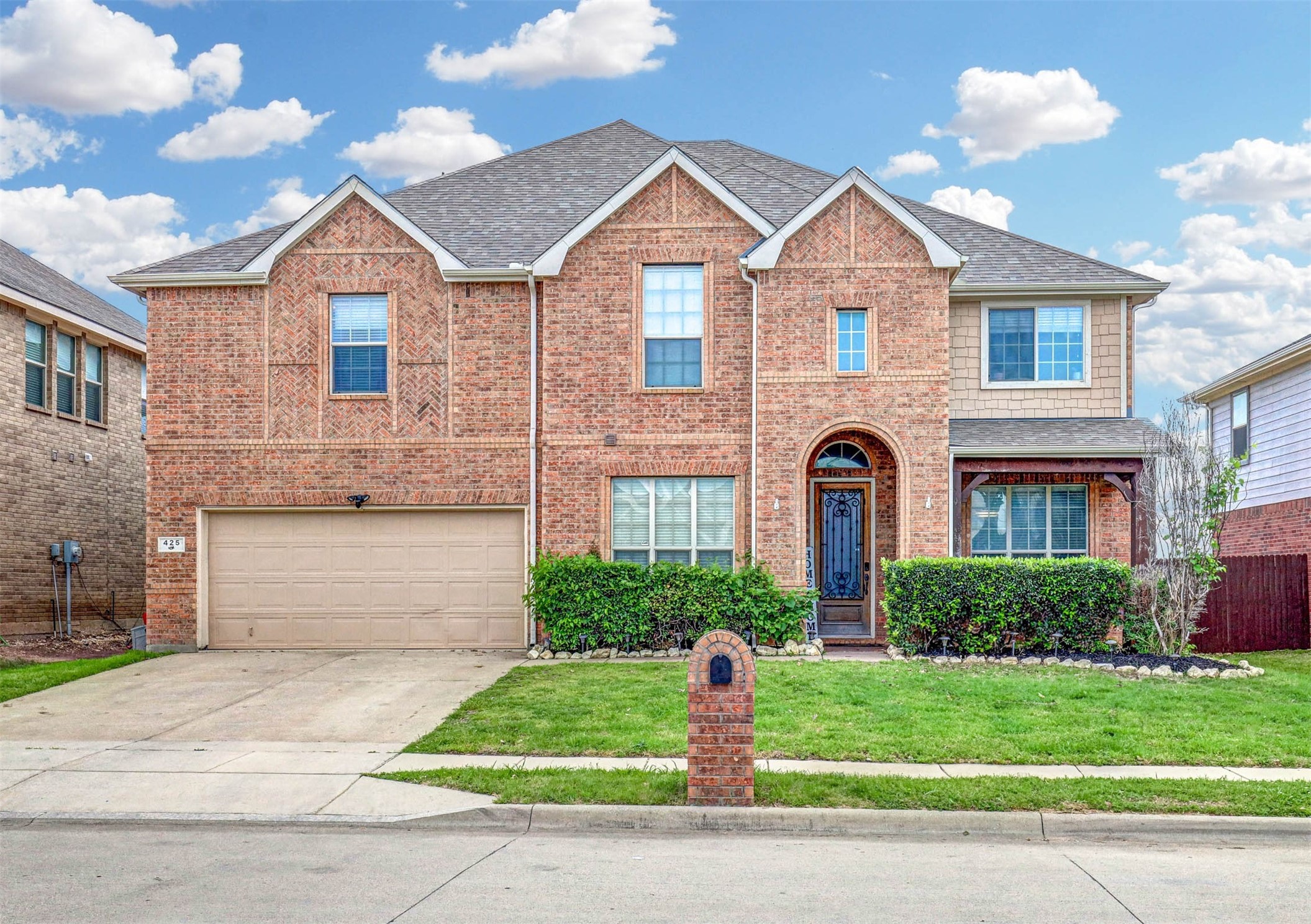 425 Crown Oaks Drive Fort Worth TX 76131
