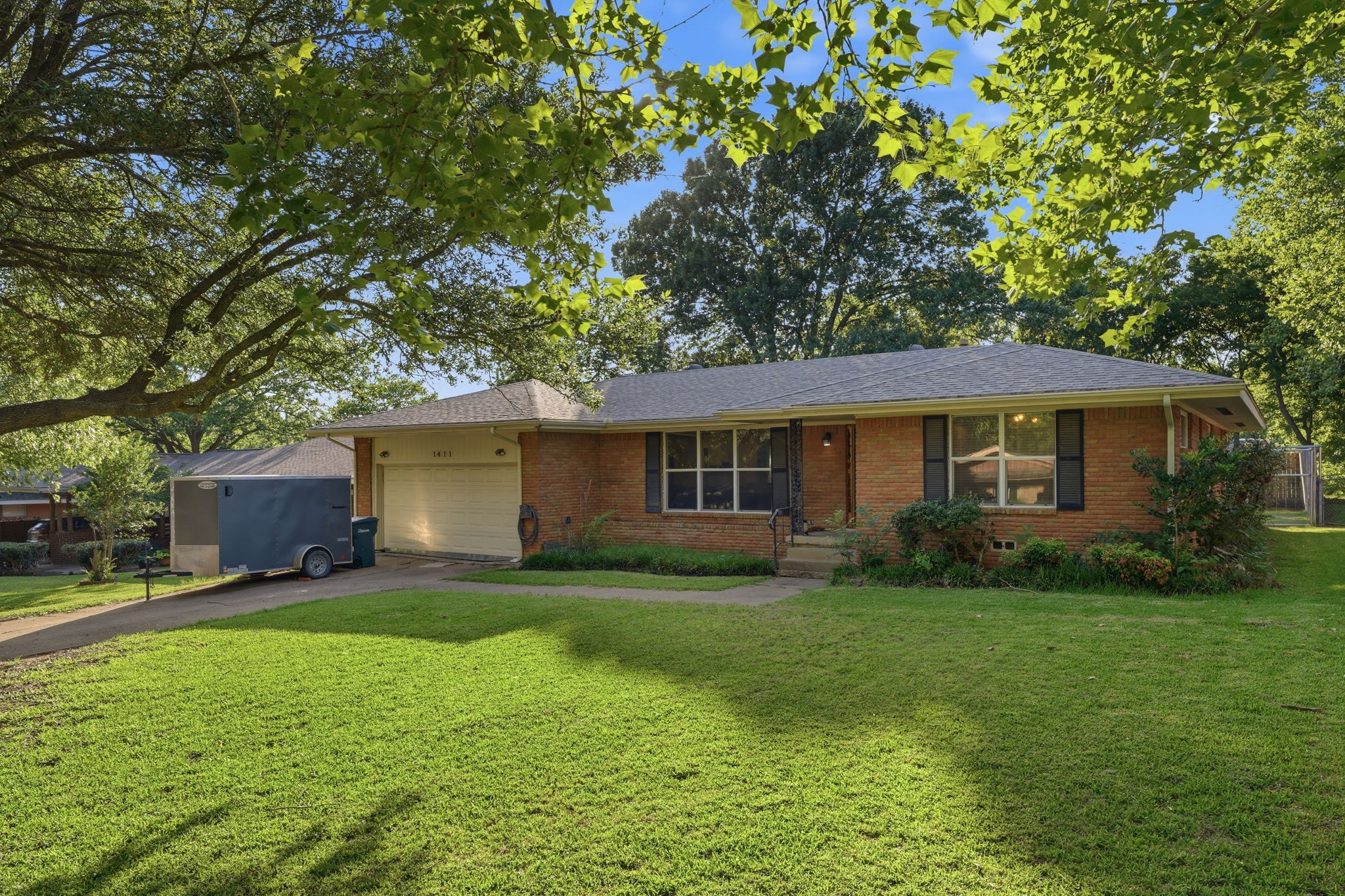1411 Robin Drive Sherman TX 75092