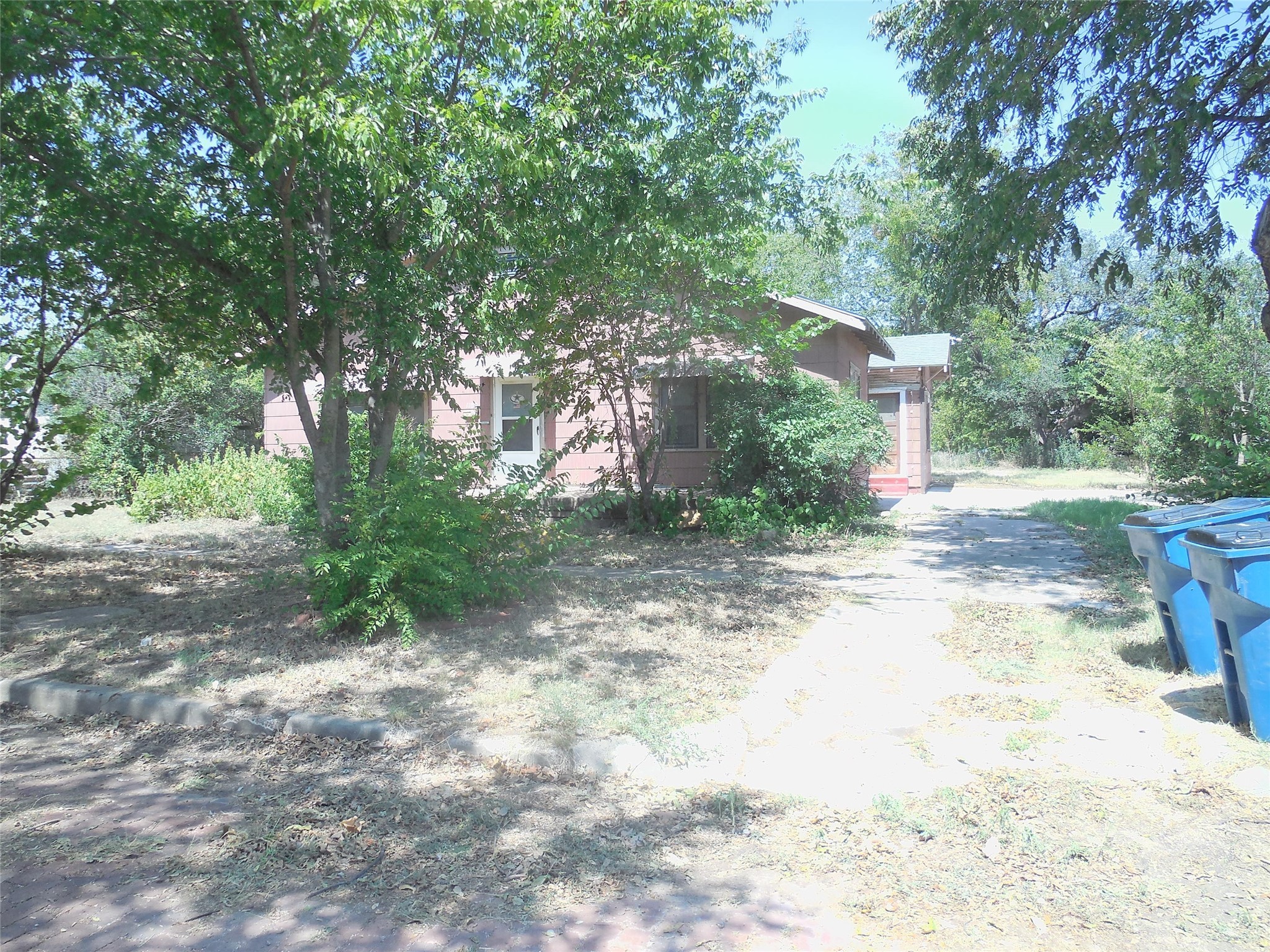 1102 W 7th Street Cisco TX 76437