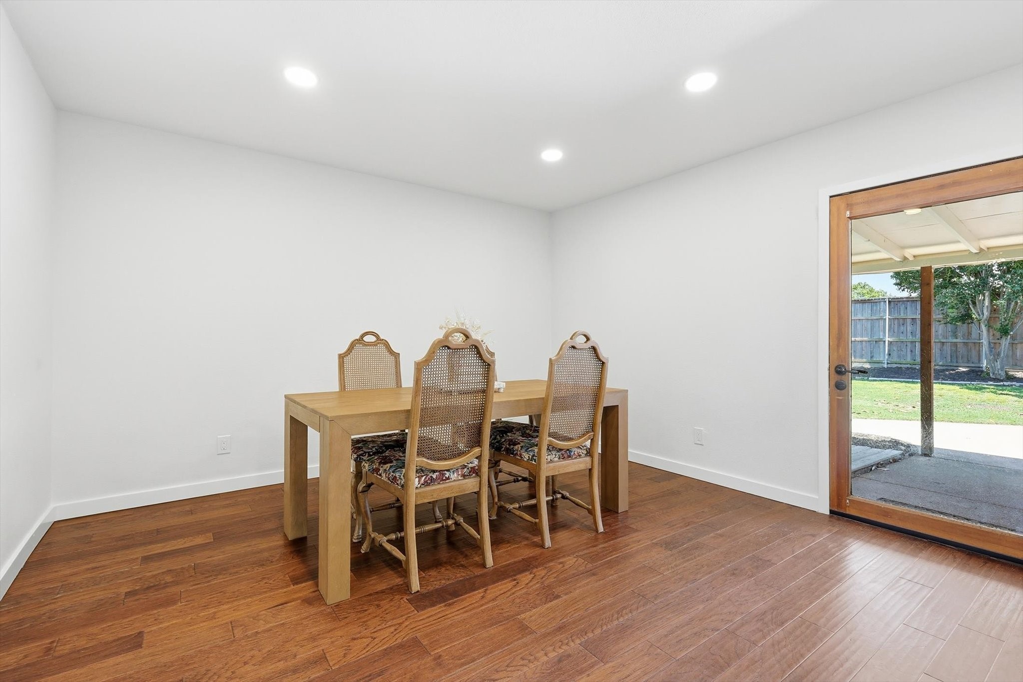 5025 Wheeler Circle The Colony TX 75056