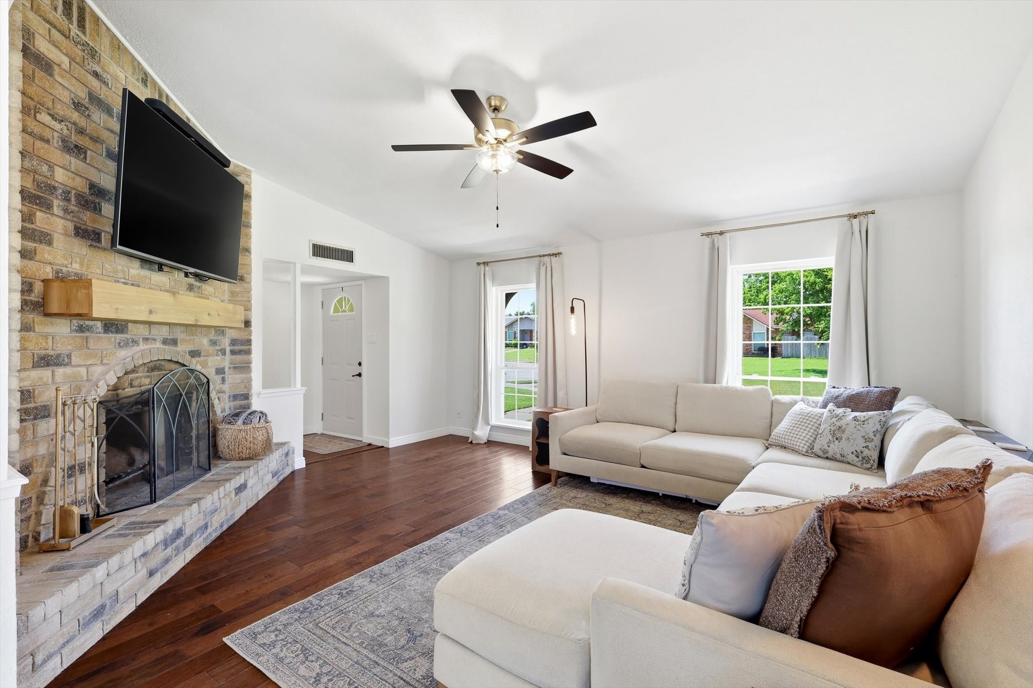 5025 Wheeler Circle The Colony TX 75056