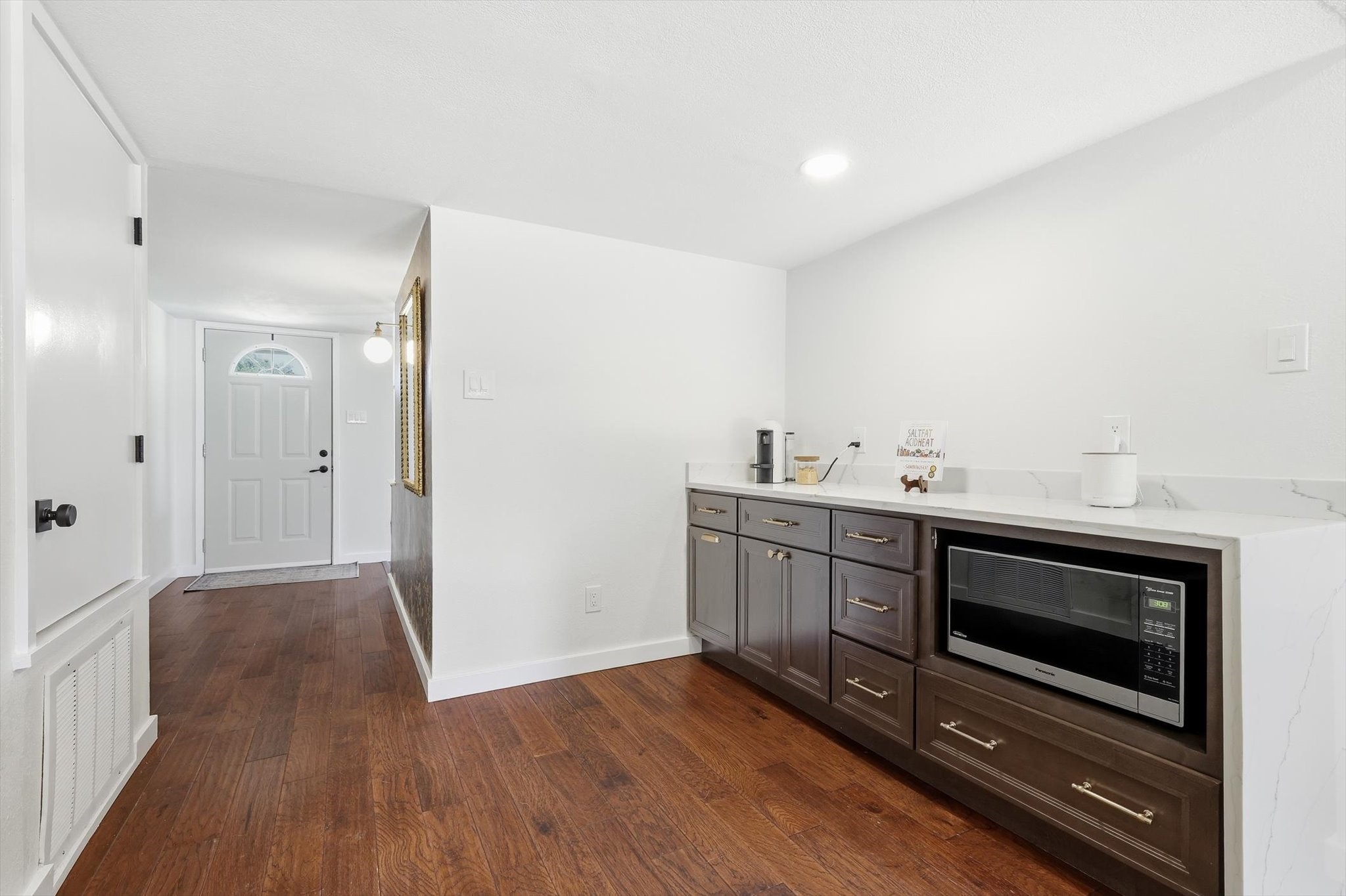 5025 Wheeler Circle The Colony TX 75056