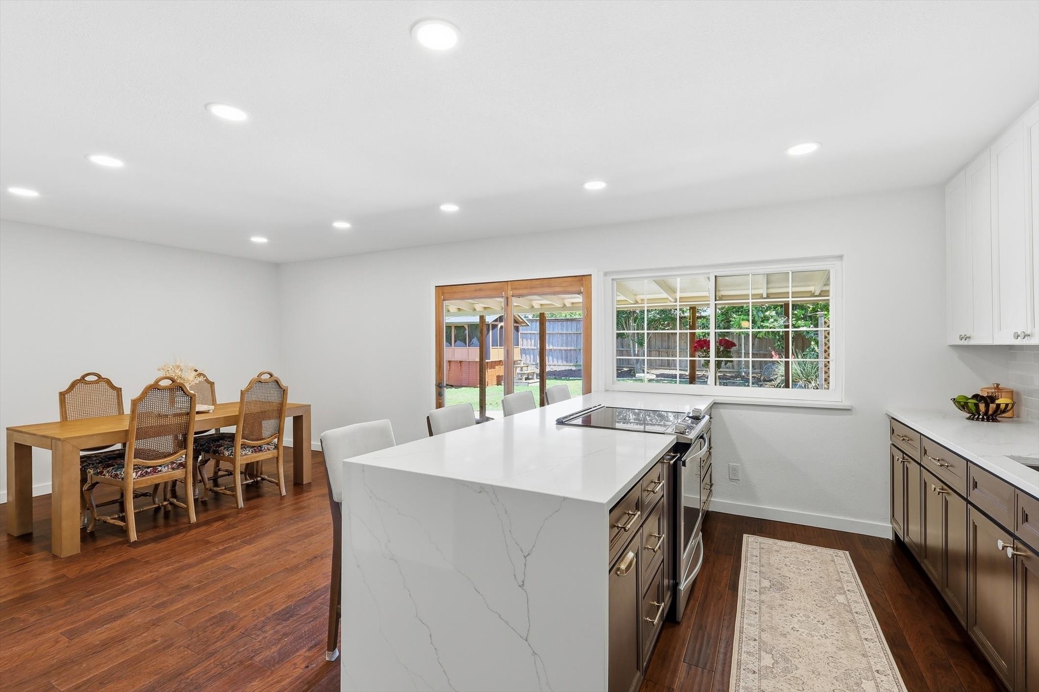 5025 Wheeler Circle The Colony TX 75056