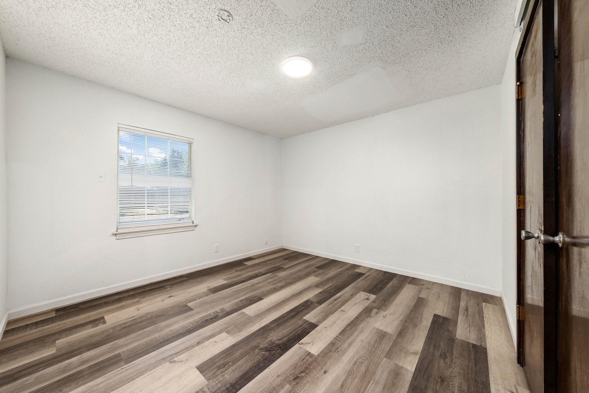 1623 Fresno Street Dallas TX 75217