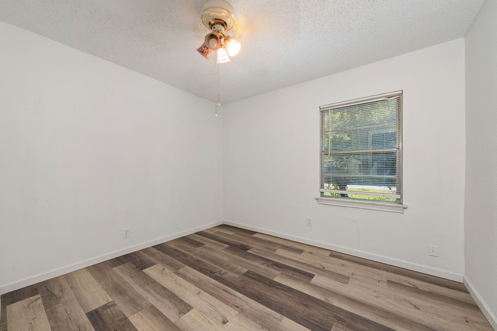 1623 Fresno Street Dallas TX 75217