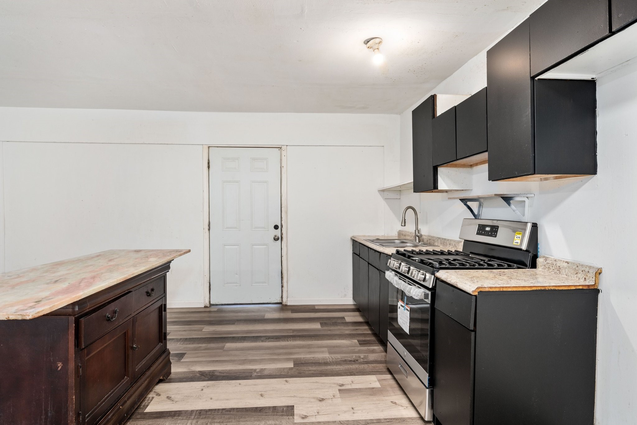 1623 Fresno Street Dallas TX 75217