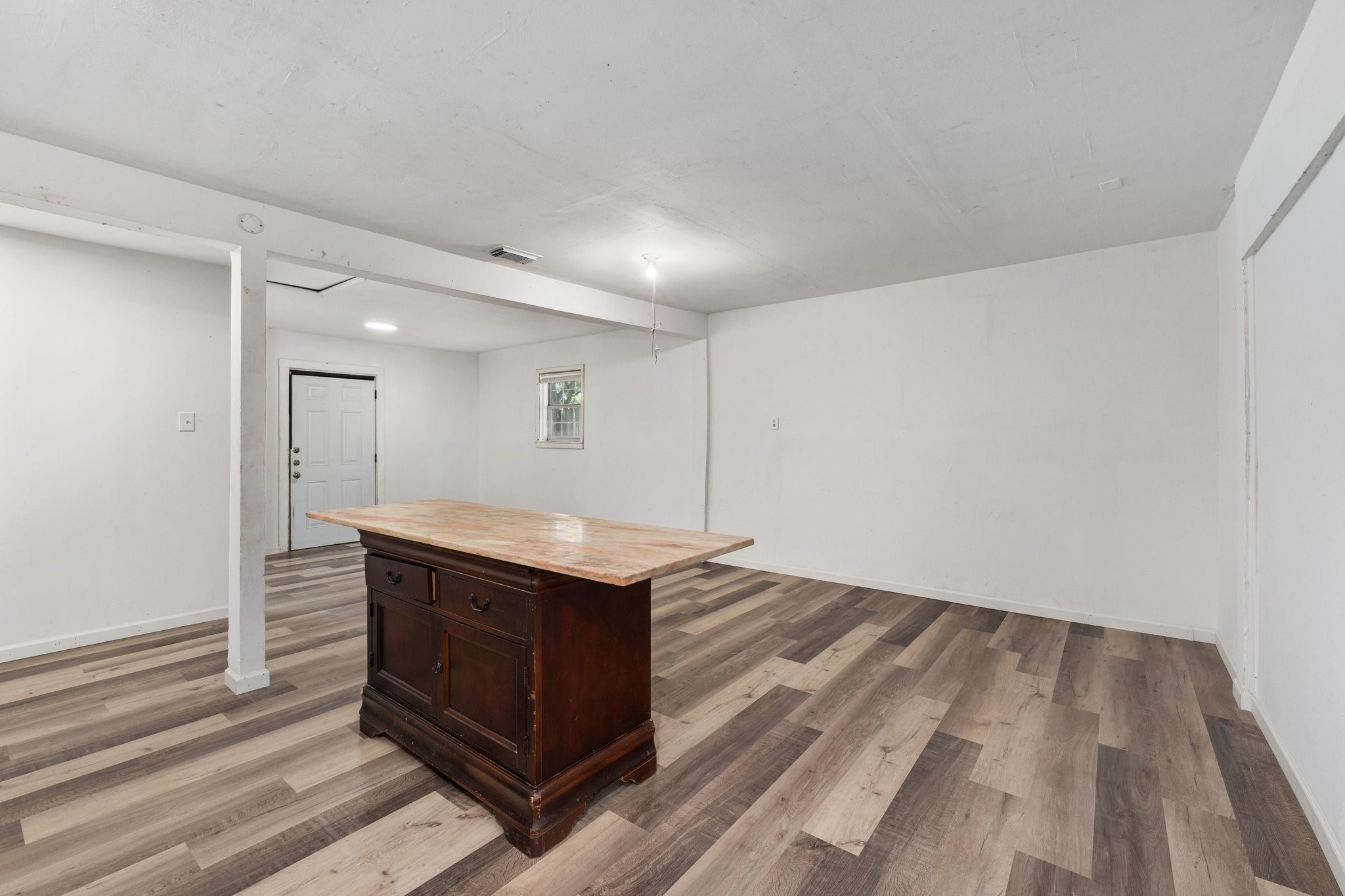 1623 Fresno Street Dallas TX 75217