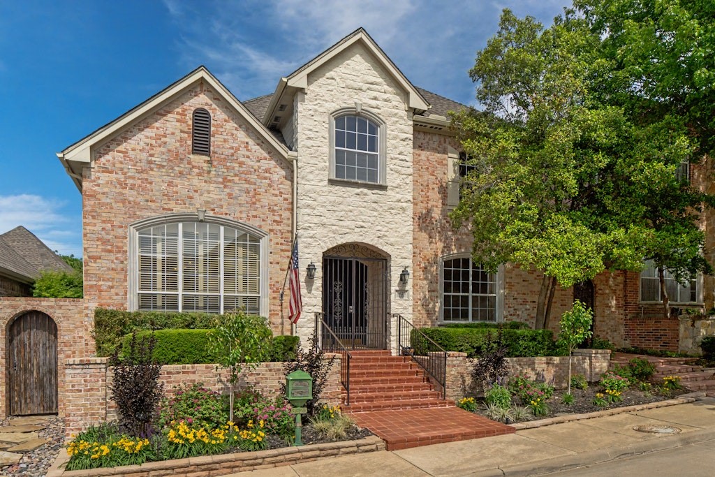 8623 Royalbrook Court Dallas TX 75243