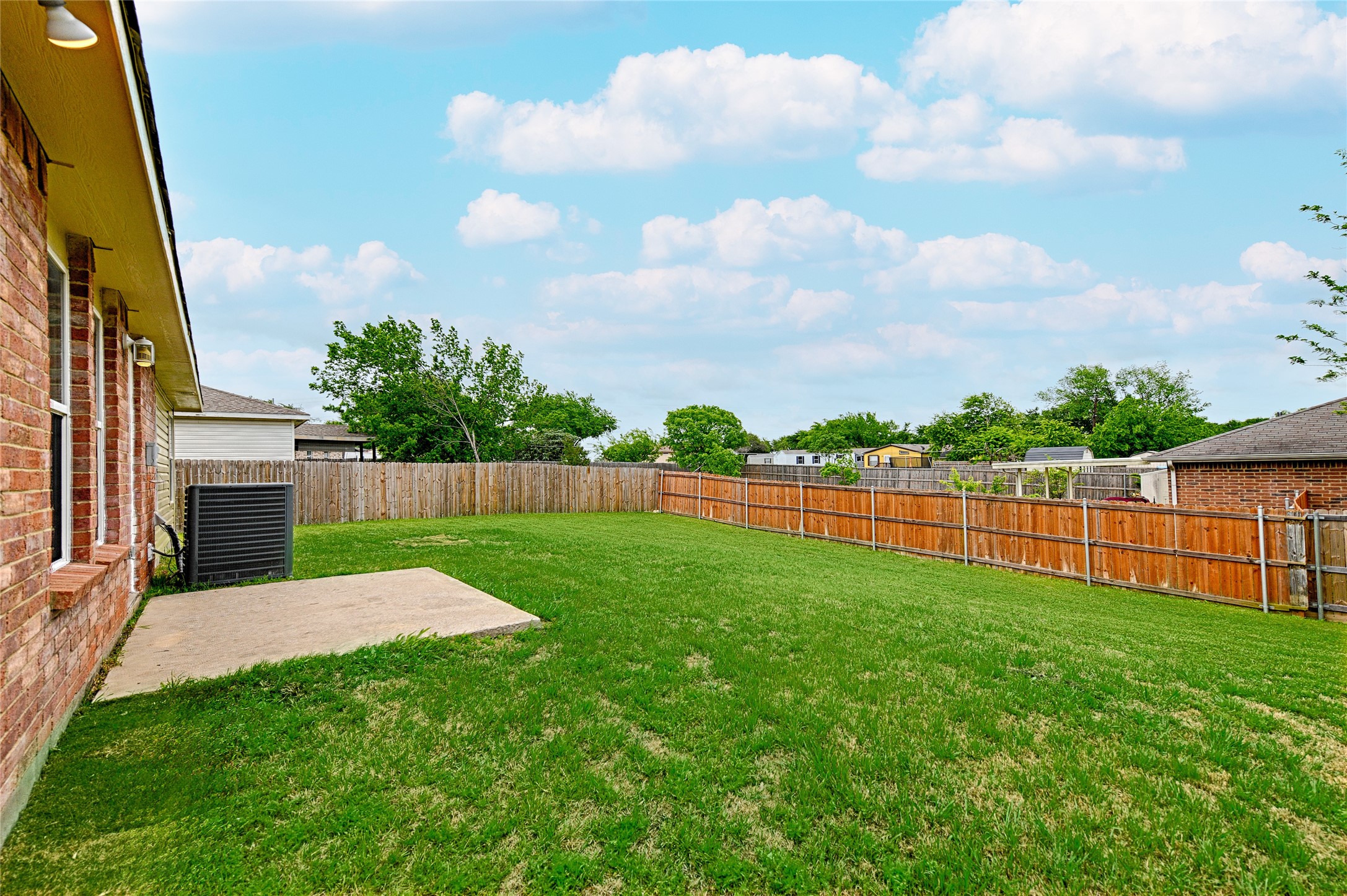 321 Briar Oaks Drive Royse City TX 75189