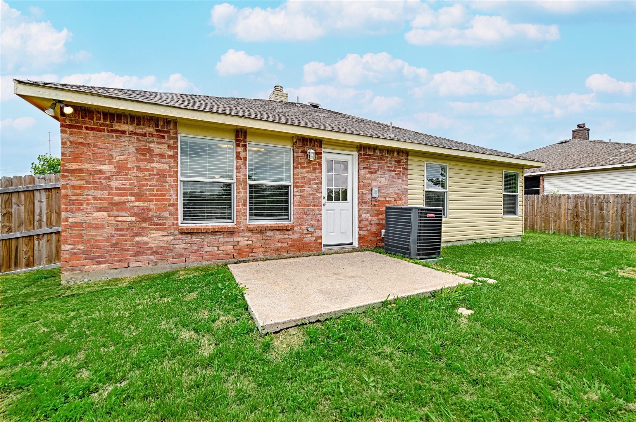 321 Briar Oaks Drive Royse City TX 75189