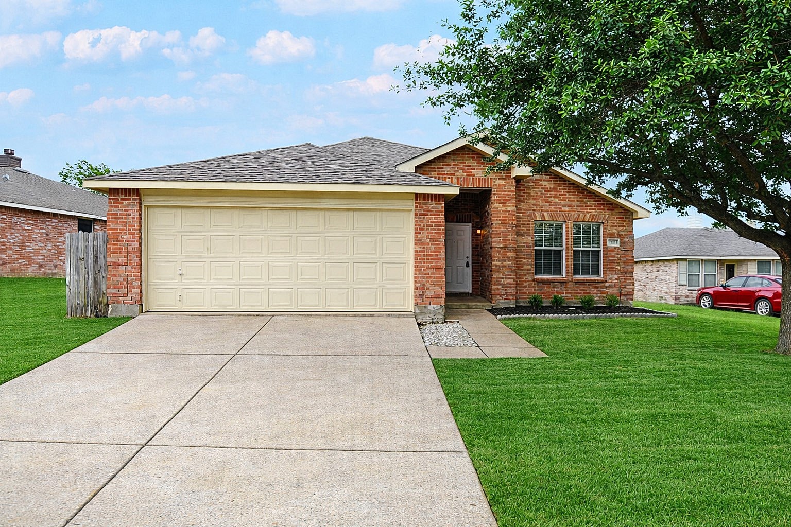 321 Briar Oaks Drive Royse City TX 75189