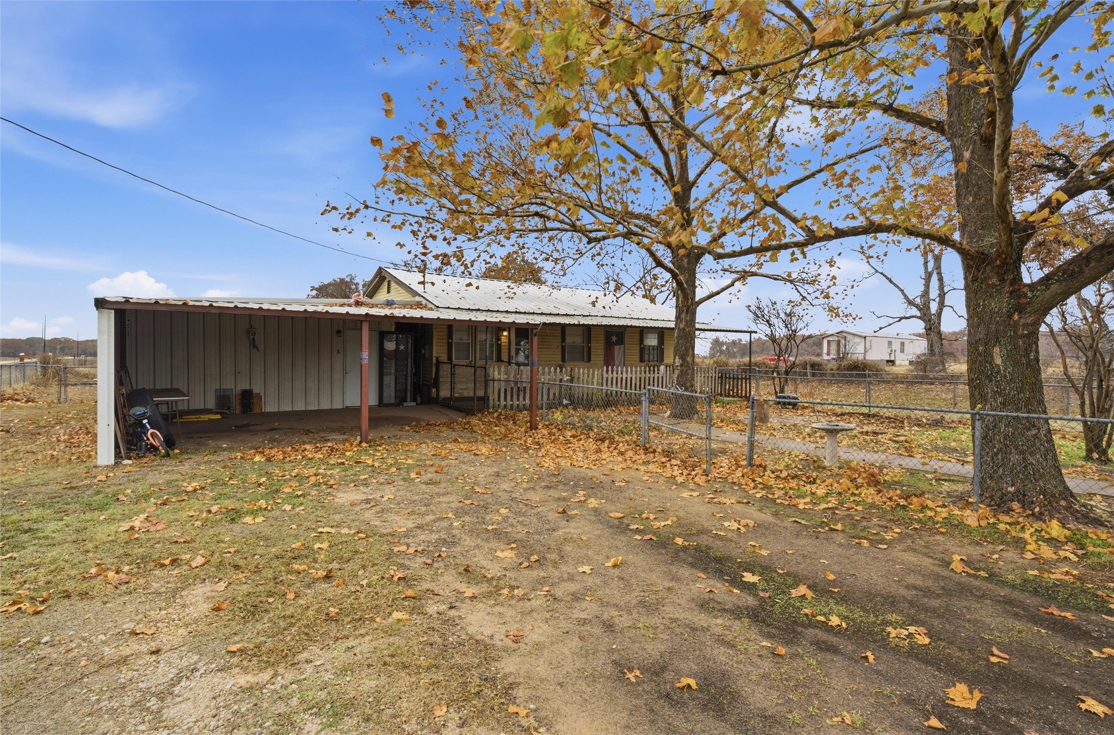 806 Hamilton Drive Gholson TX 76705