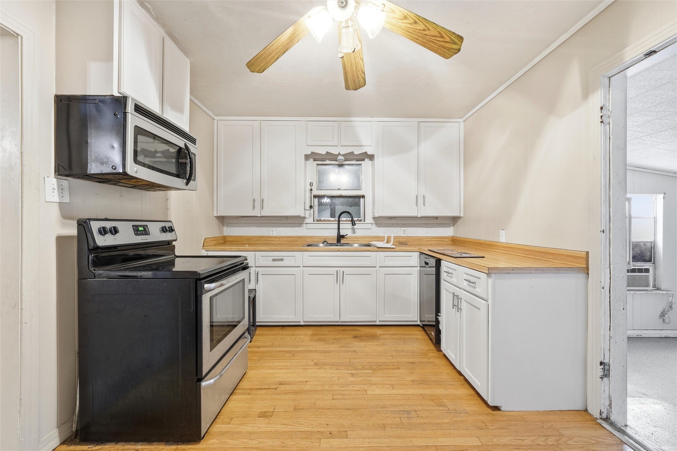806 Hamilton Drive Gholson TX 76705