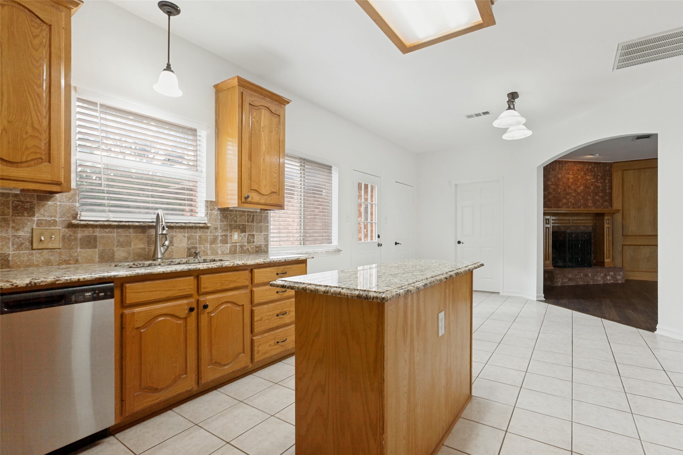 304 Elizabeth Trail Murphy TX 75094