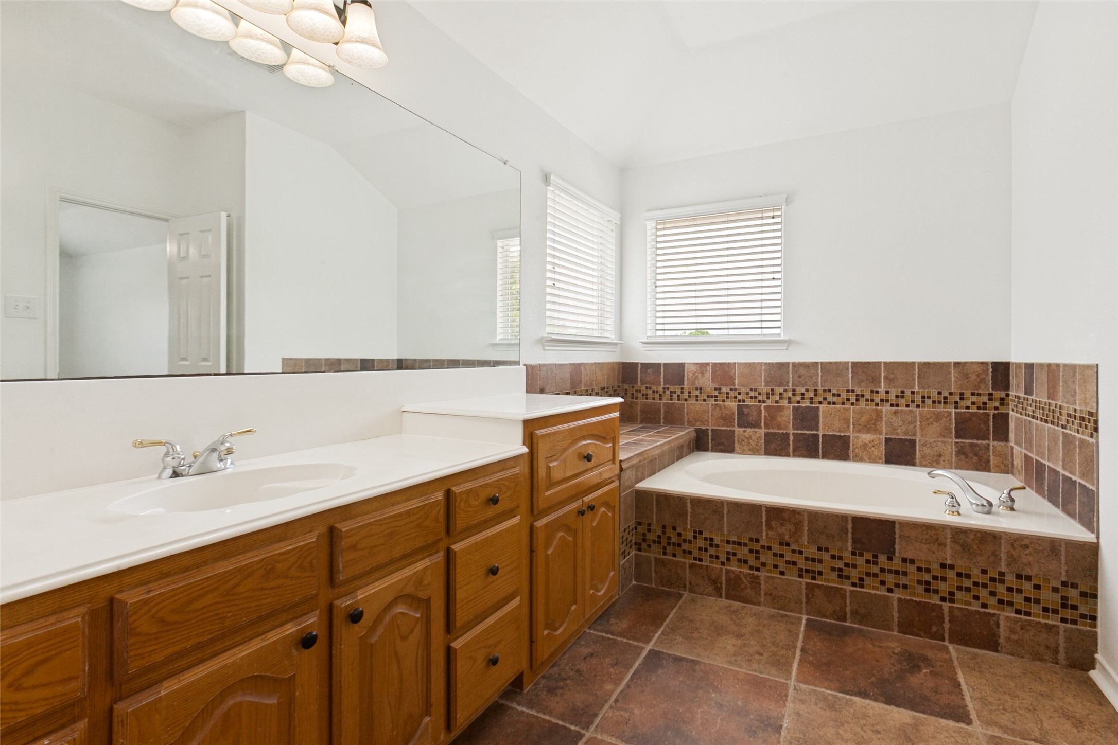 304 Elizabeth Trail Murphy TX 75094