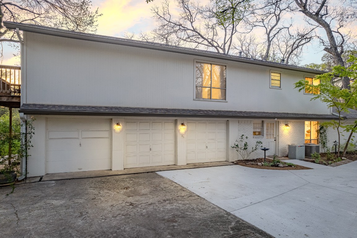 9048 Mercer Place Dallas TX 75228