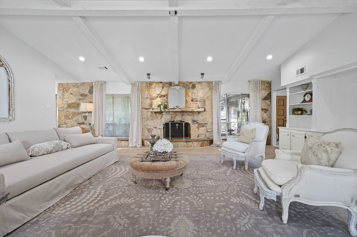 9048 Mercer Place Dallas TX 75228