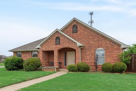 828 Greenview Court Aubrey TX 76227