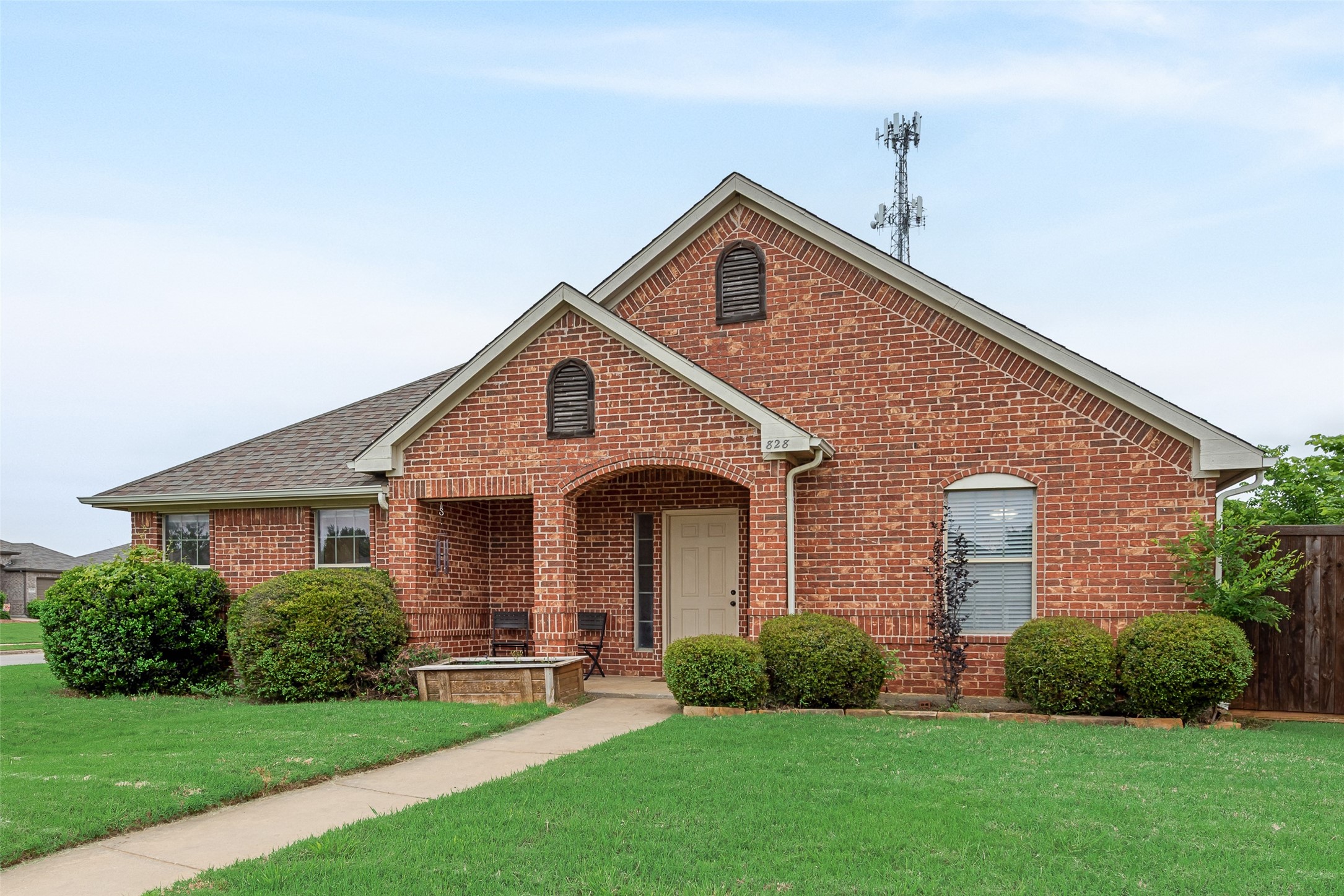828 Greenview Court Aubrey TX 76227