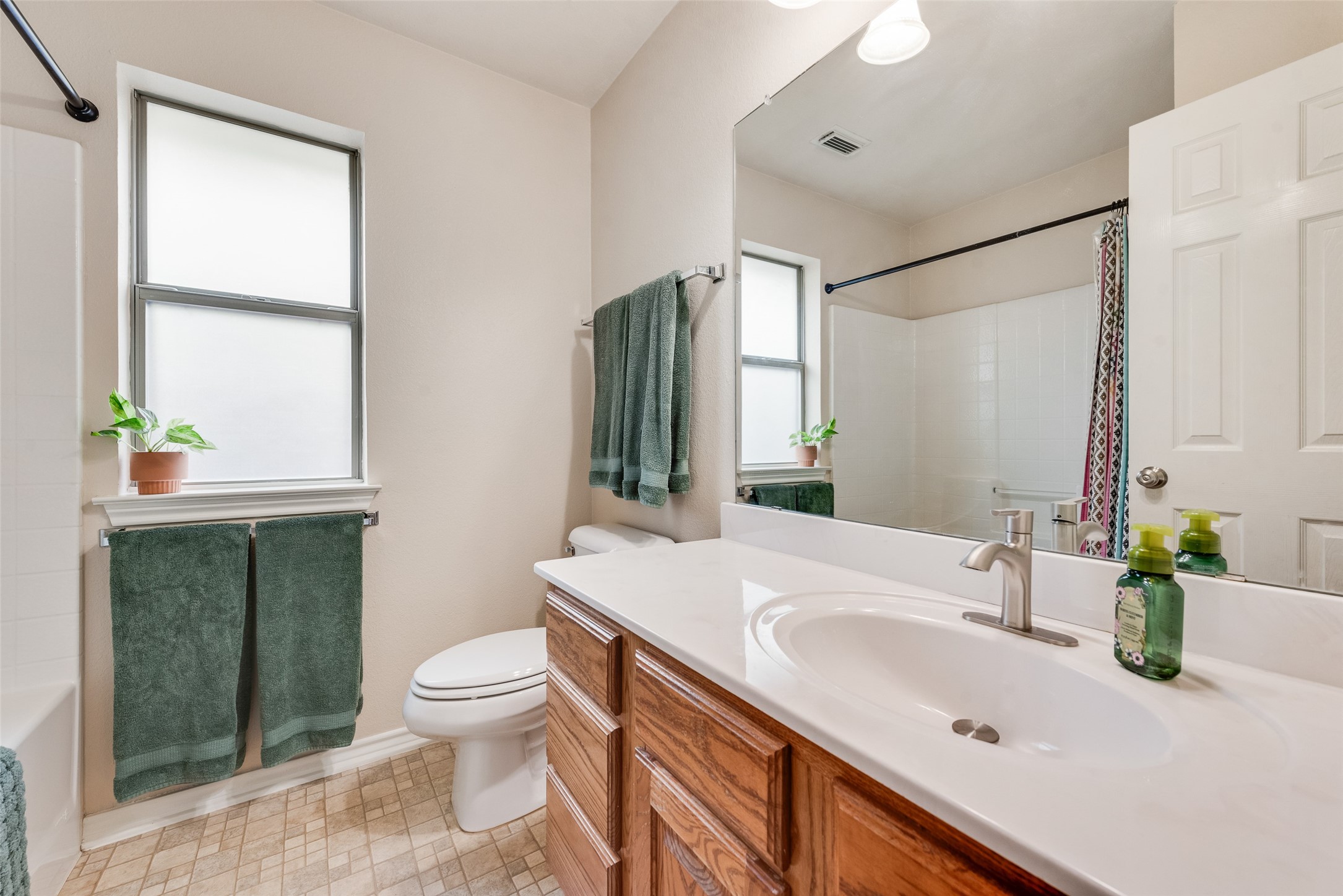 828 Greenview Court Aubrey TX 76227