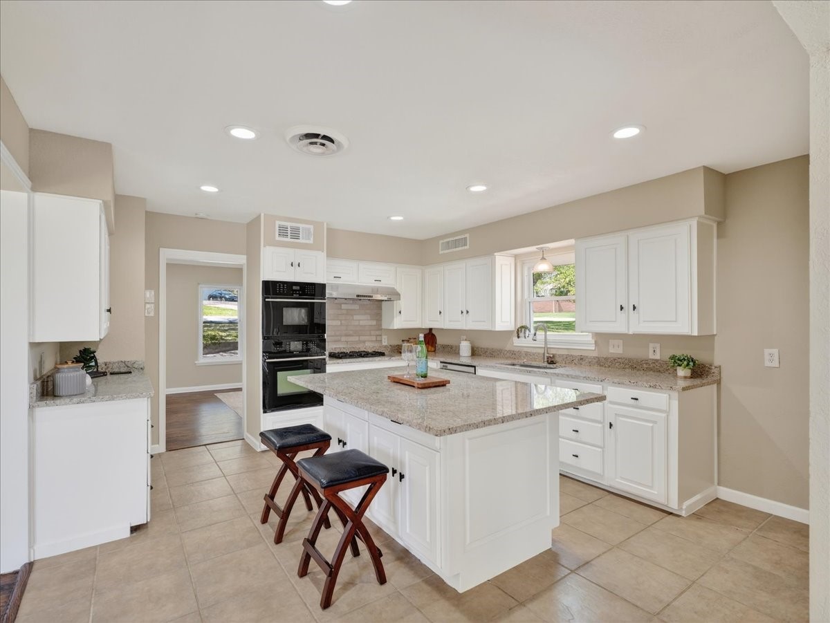 3863 Clayton Road E Fort Worth TX 76116