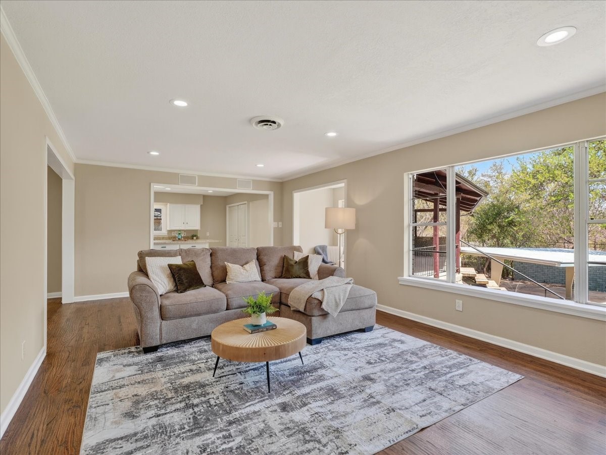 3863 Clayton Road E Fort Worth TX 76116