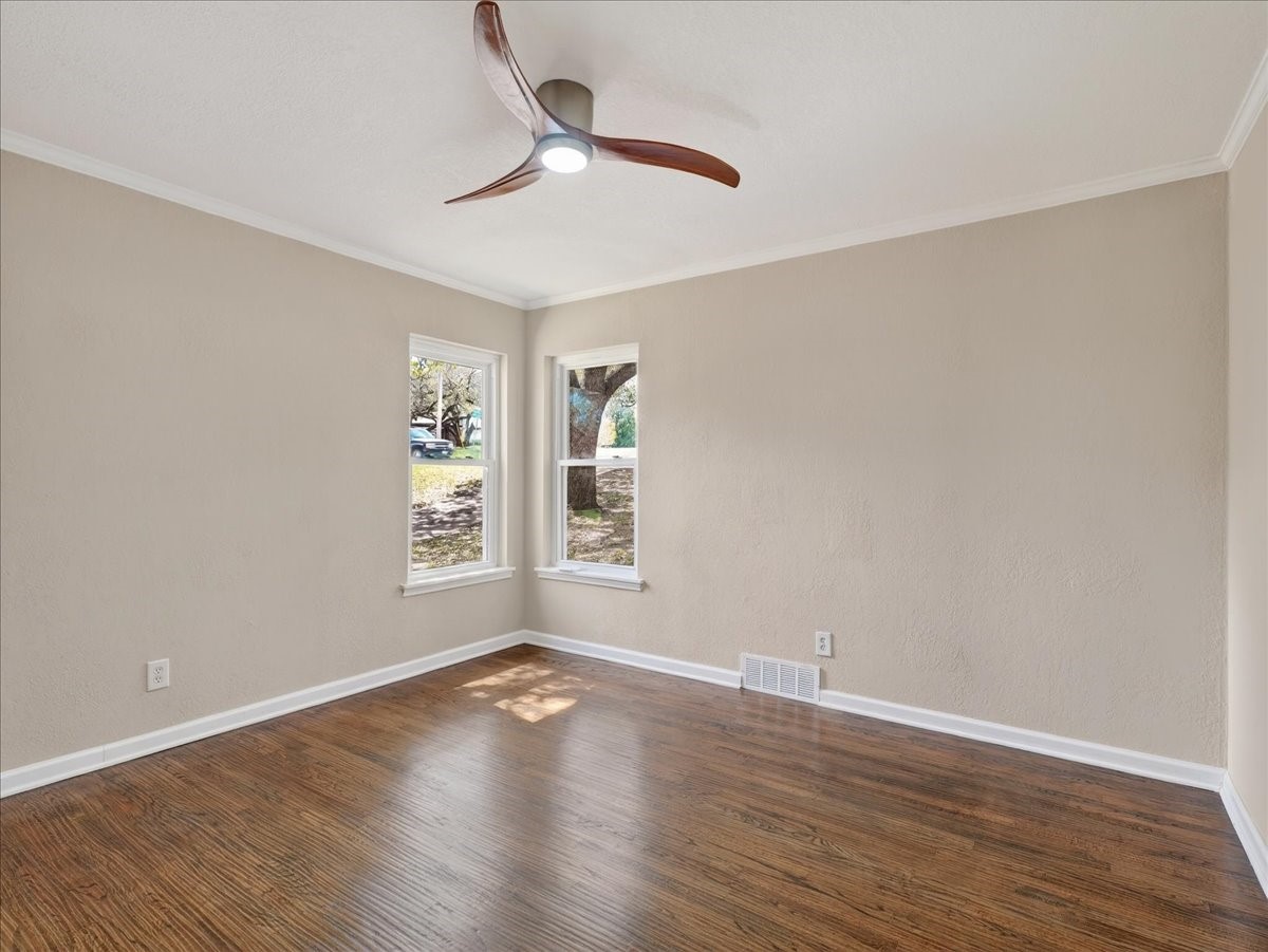 3863 Clayton Road E Fort Worth TX 76116