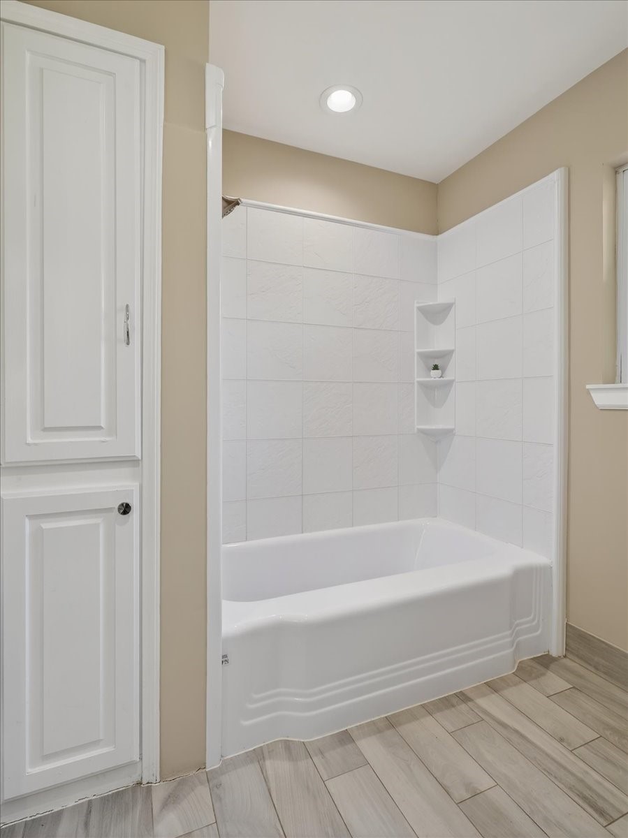 3863 Clayton Road E Fort Worth TX 76116