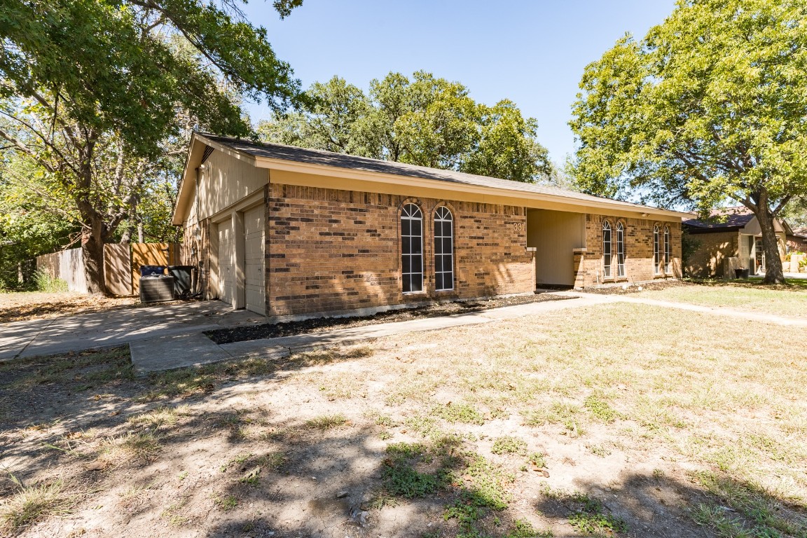 331 NE Cindy Lane Burleson TX 76028