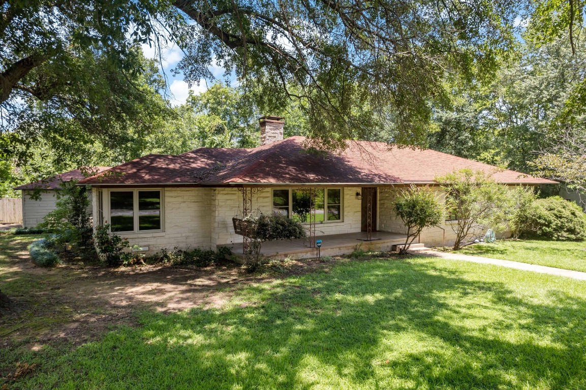 2101 Hubbard Street Paris TX 75460