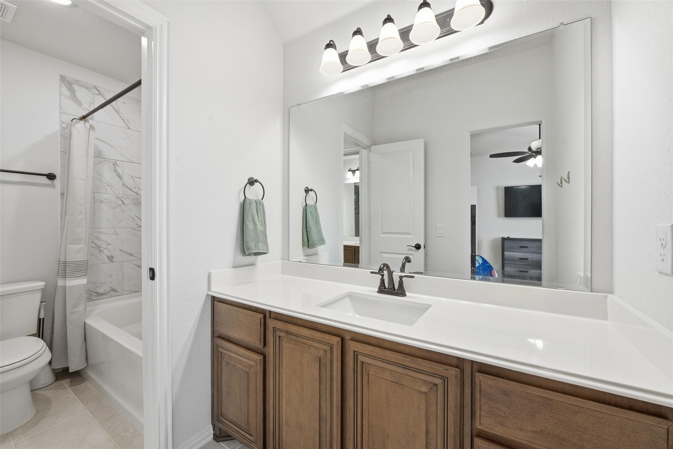222 Lakewood Lane Ponder TX 76259